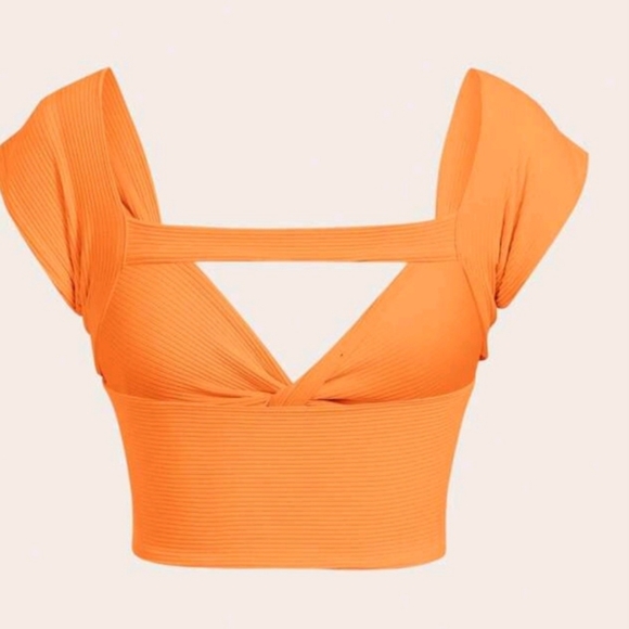 Twist Front Open Back Crop Top - Picture 2 of 2